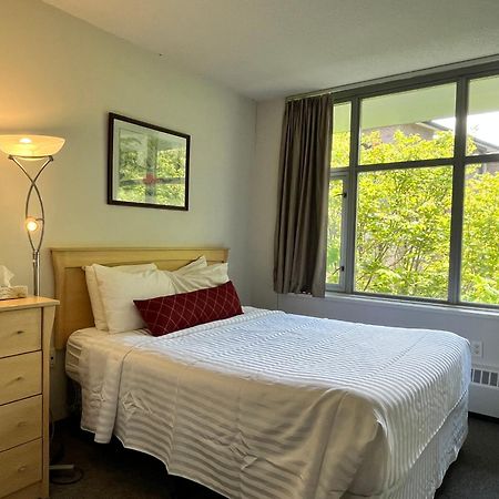 Carey Centre On Ubc Campus Apartment Ванкувър Екстериор снимка