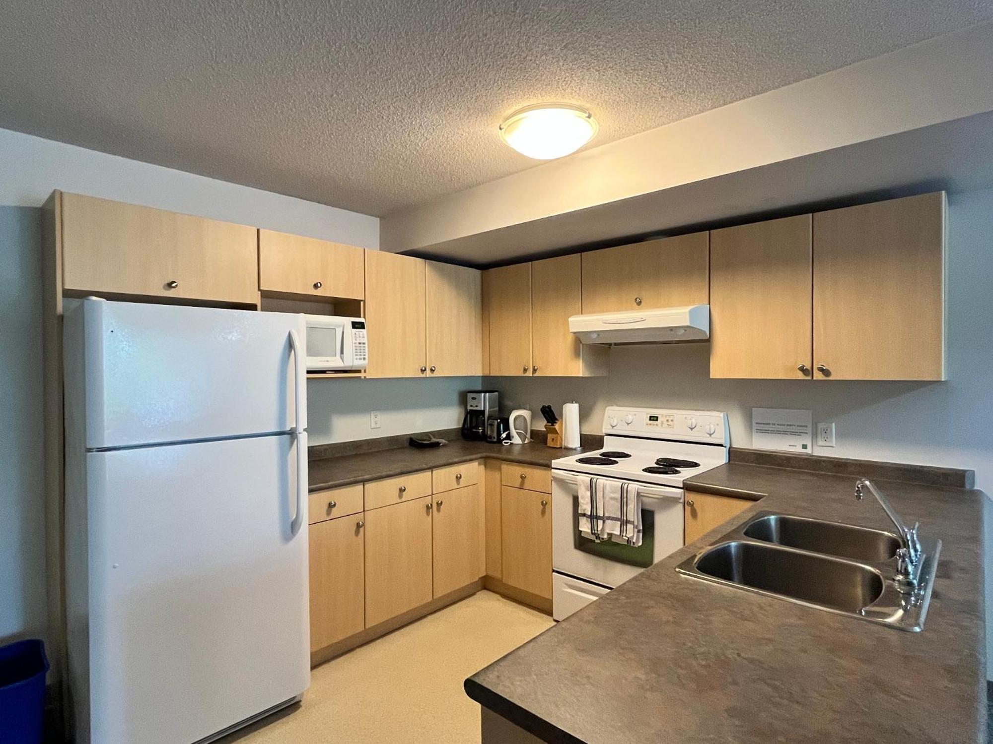 Carey Centre On Ubc Campus Apartment Ванкувър Екстериор снимка