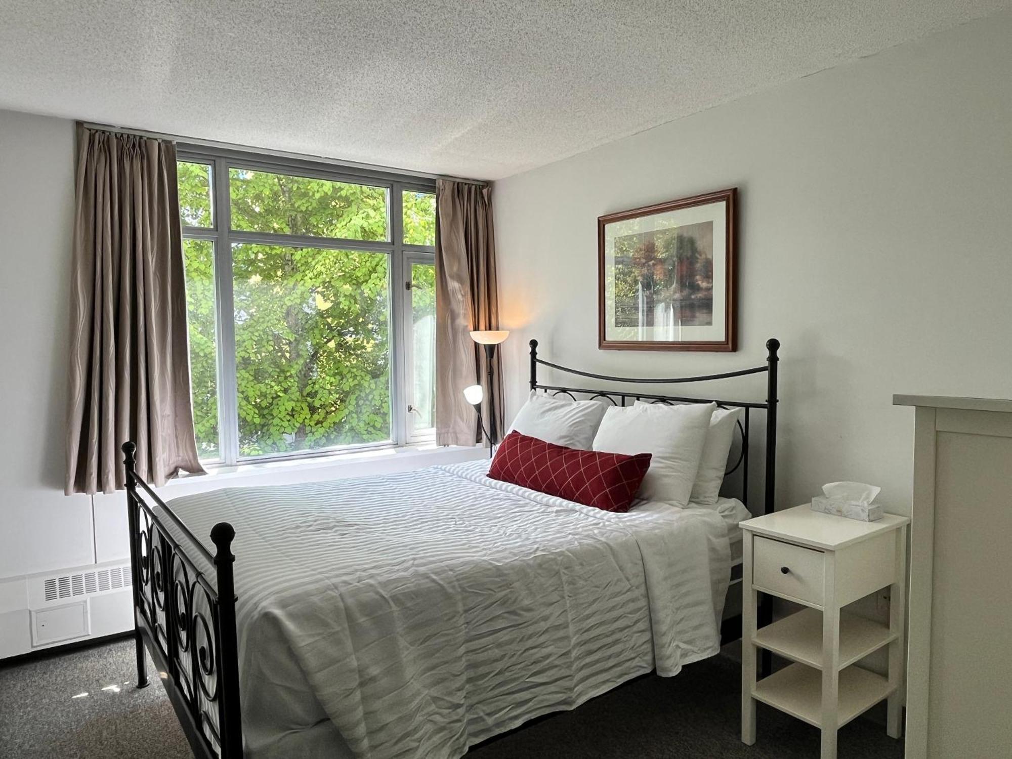 Carey Centre On Ubc Campus Apartment Ванкувър Екстериор снимка